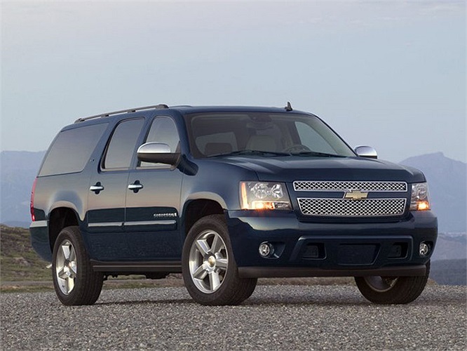 Chevrolet Suburban 2500/GMC Yukon XL 2500 là dòng SUV cỡ lớn tiêu tốn xăng hàng đầu nước Mỹ với xấp xỉ 23,5 lít/100 km 