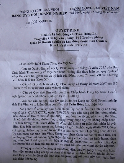 nữ phó phòng lộng hành