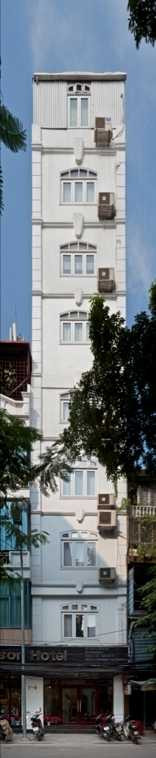 Đình Kiếm Hồ số 7 Hàng Vôi giờ thành khách sạn cao tầng