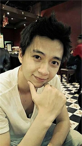 Ngô Kiến Huy trước giờ đi dao phố.