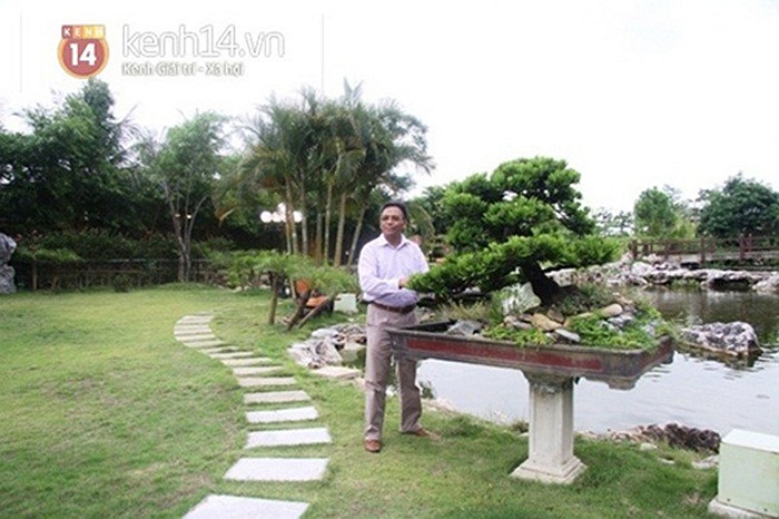 Dinh thự của đại gia này tọa lạc trên khu đất rộng hơn 50.000m2 (5ha), được chia thành nhiều khu vực.