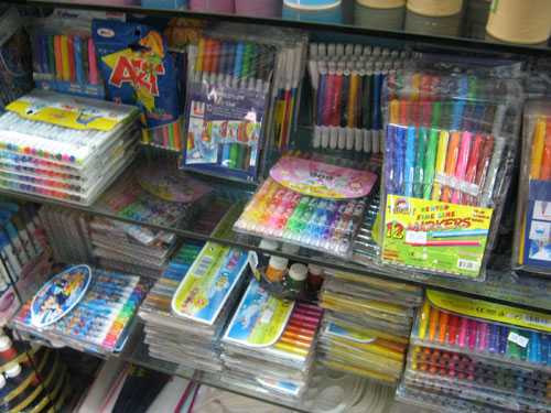 Các loại đồ dùng học tập đa dạng, phong phú chủng loại 