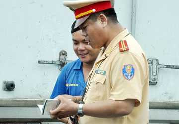 cảnh sát giao thông