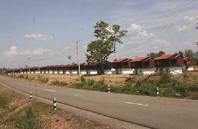 Nhà ở do HAGL xây tặng cho người dân Attapeu 