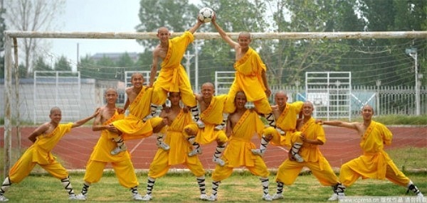 Một khu đất rộng 55 hecta ở Đông Phong sẽ được mua lại để xây dựng ngôi trường này và dự kiến sẽ đón khoảng 10.000 sinh viên trong 3 năm tới.