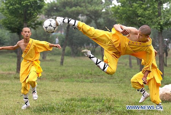 Những học viên này được đánh giá rất cao và có tố chất thích hợp trong cả hai lĩnh vực võ thuật và bóng đá. 