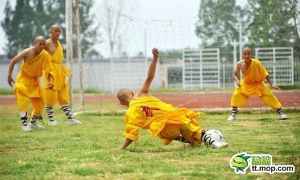 Những học viên này sẽ được đào tạo bài bản và tạo nên một thế hệ cầu thủ đỉnh cao mới tại Trung Quốc. 