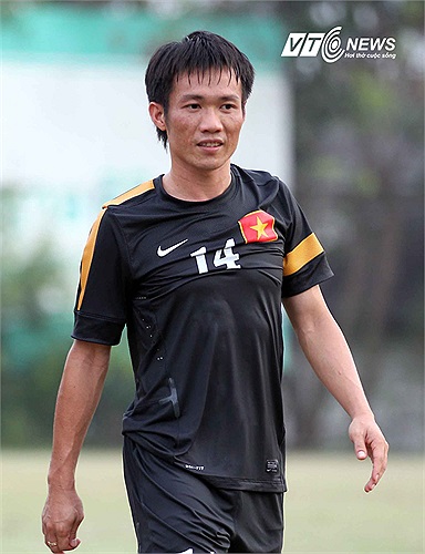 Đặc biệt ĐT Việt Nam còn mất thêm cả đội trưởng Tấn Tài cũng vì chấn thương. (Ảnh: Quang Minh)