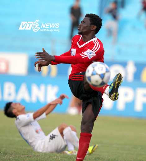 Moussa lapl ky tich tai V-League