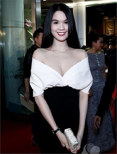 Sau khi trở về từ vai trò con át chủ bài của Đêm hội chân dài 7.