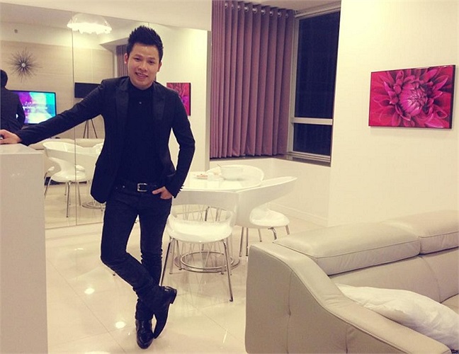 Vũ Khắc Tiệp luôn xuất hiện cùng hình ảnh xa hoa lộng lẫy.