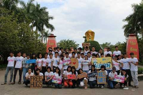 Ngày hội Free Hugs