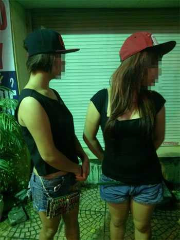 Những “chân dài” tại chốt.