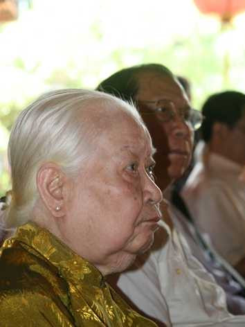 hiến 5 ngàn lạng vàng, trịnh văn bô, việt minh