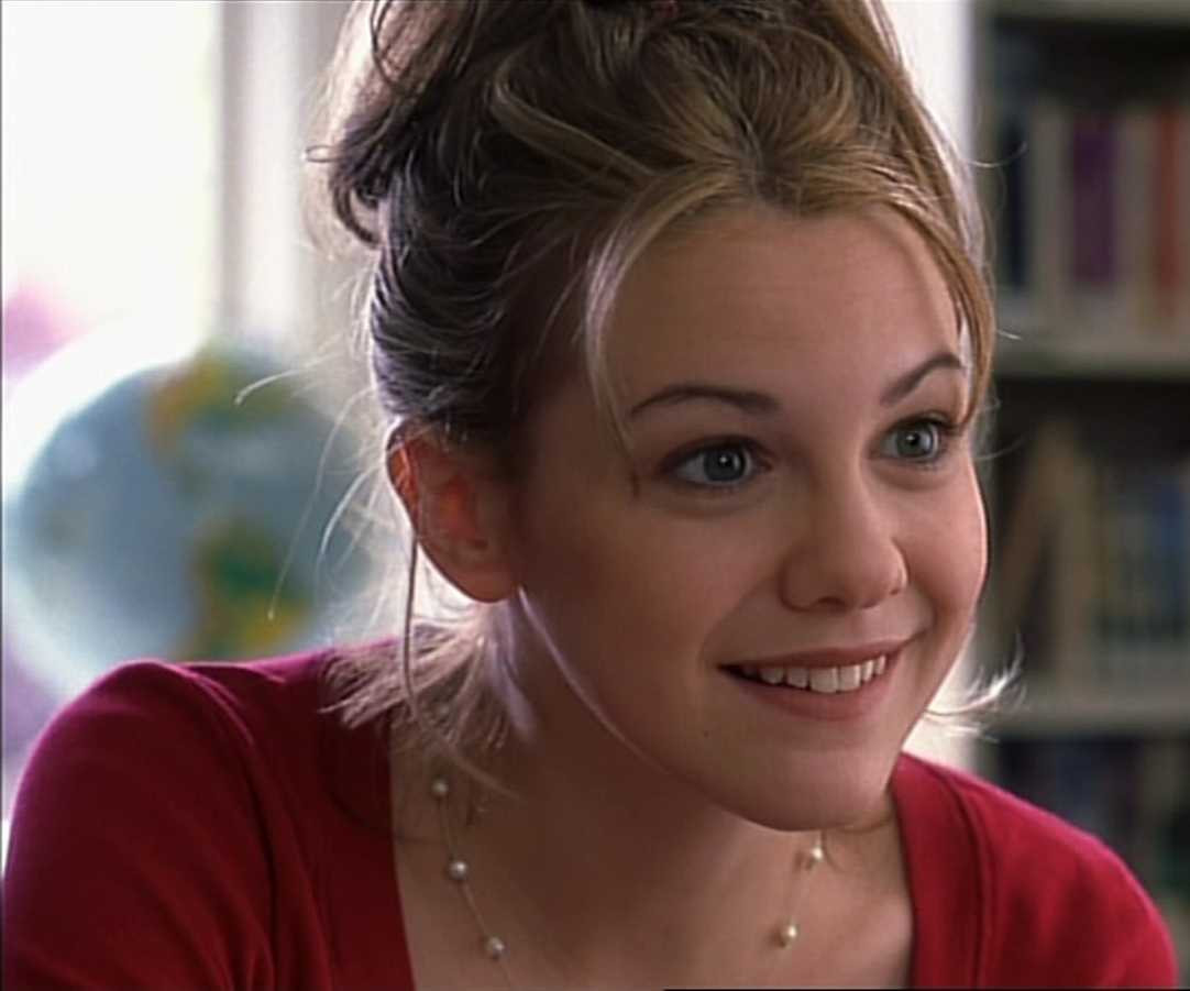 Gặp lại cô gái gây sốt 'Thế giới bí mật của Alex Mack'