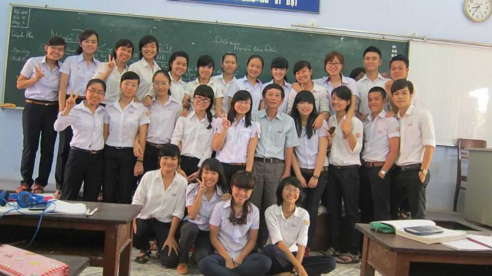 Nguyễn Ngô Bảo Ngọc thủ khoa tốt nghiệp