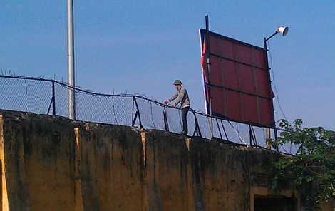 Công thành sân Vinh