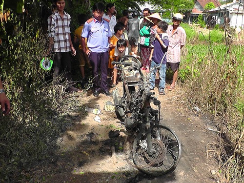 bạn nhậu, đốt xe, ẩu đả