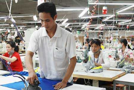 20% công nhân đang phải nhịn 1 bữa/ngày