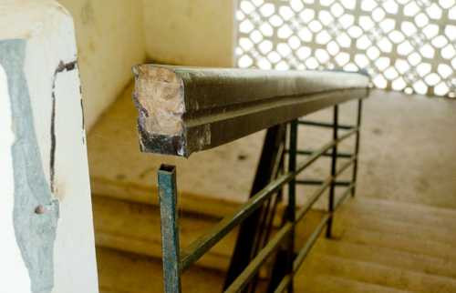 Giữa thủ đô, trường học biến thành chuồng bò