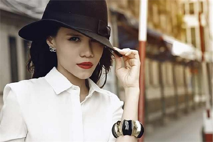 Thụy Anh - em gái Thanh Thảo sau những ồn ào khi sinh con với Ngô Kiến Huy đã xuất hiện trong vai trò người mẫu ảnh.