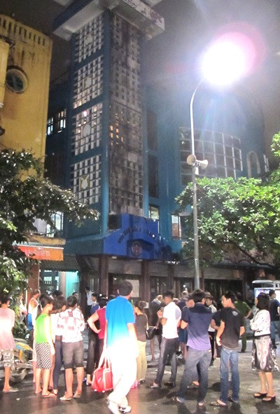 Hà Nội: Cháy lớn tại nhà hát múa rối Thăng Long