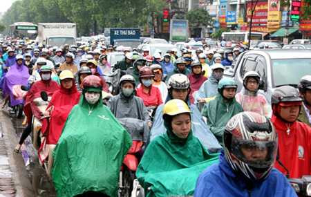 Nhiều cung đường Hà Nội ùn tắc