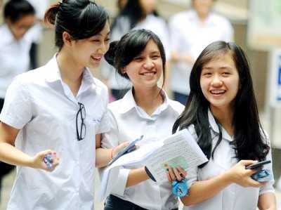 Điểm chuẩn NV2 của nhiều trường tăng mạnh 