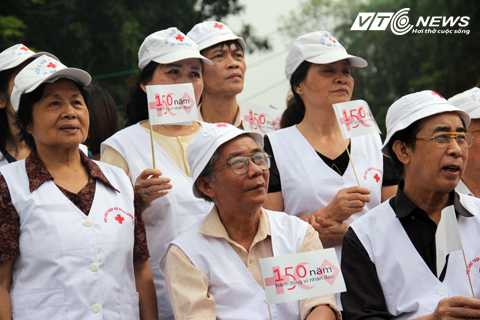 háo hức tham gia nhắn tin