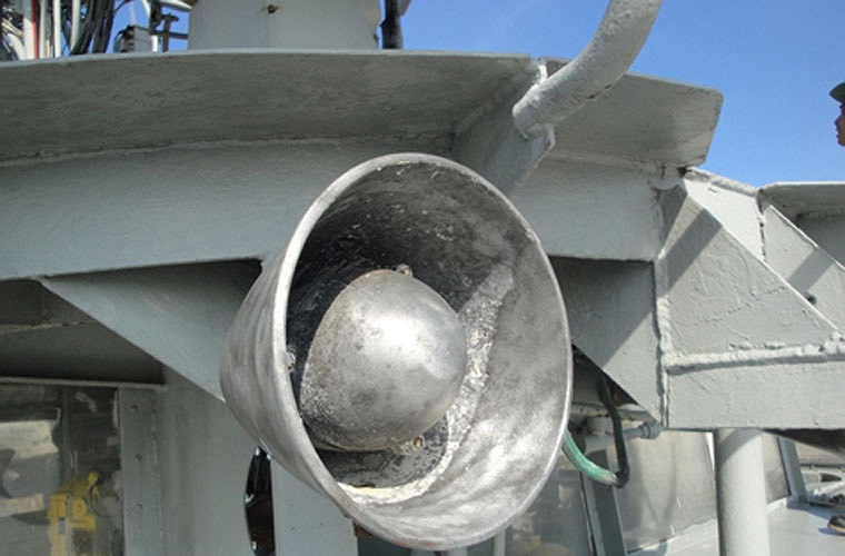 Trong ảnh là loa báo động vẫn còn nguyên vẹn từ suốt hơn 50 năm qua.