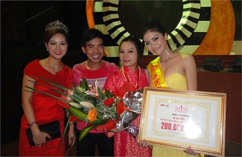 Mai Phương lập gia đình với người bạn trai từ thời cấp 3 và có một cậu con trai rất đáng yêu. 