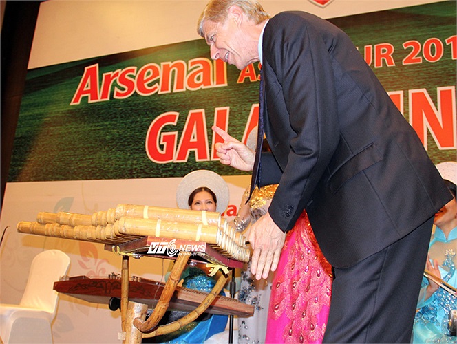 Song bài biểu diễn đúng là 'thảm họa'