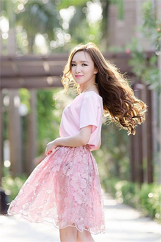 Cao Thanh Thảo My đẹp thuần khiết ở tuổi 18.