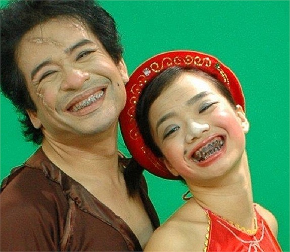 Và về Việt Nam hóa thân thành Chí Phèo.