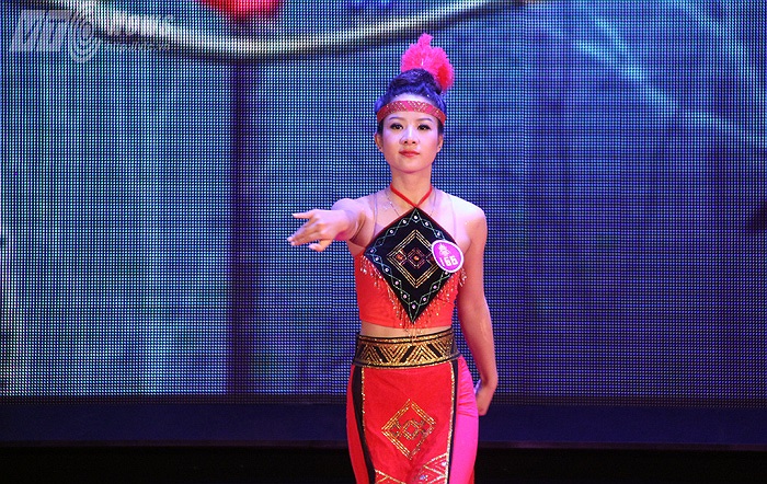 Lương Thị Thu Hà hóa thân rất đạt trong tiết mục múa 'Họa mi núi rừng'