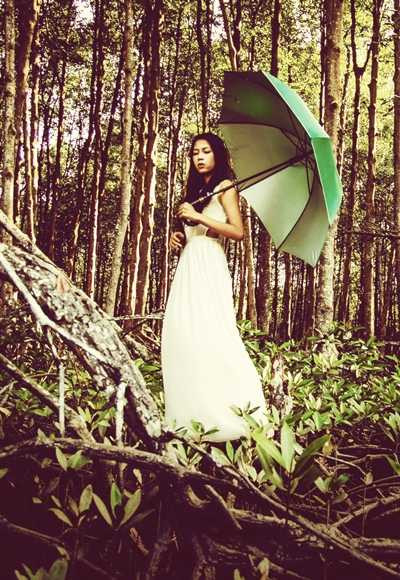 Sinh năm 1993, Nguyễn Thị Mỹ Hạnh (trường ĐH Sân khấu điện ảnh TP.HCM) đã từng tham gia rất nhiều cuộc thi lớn về sắc đẹp tâm sự về nghề diễn lắm thị phi.