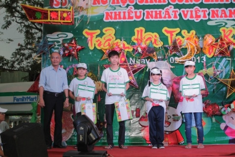 TP.HCM, trung thu, kỷ lục Guiness Việt Nam, Công viên Văn Hóa Lê Thị Riêng, học sinh, lồng đèn