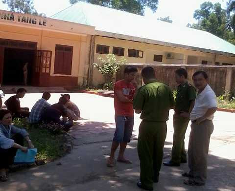 giết người, quán karaoke, hỗn chiến, đâm chết