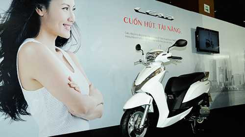 Honda Lead 125 có 'ăn đứt' Piaggio Fly 125?
