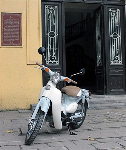 Honda Little Cub 14 được bán với giá khoảng 96 triệu đồng.