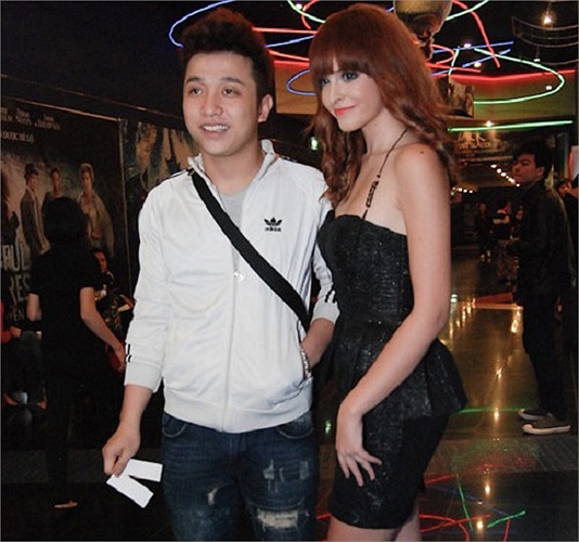 Dù cả hai chưa lên tiếng xác nhận thông tin này, nhưng theo nhiều bạn bè của cặp đôi, mối quan hệ giữa Andrea và Yanbi nảy sinh trong giai đoạn làm việc cùng nhau. 