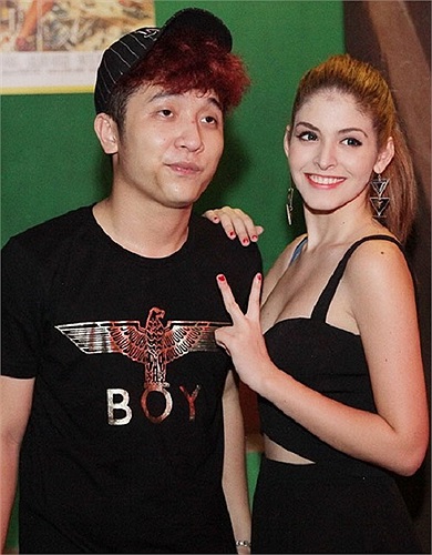 Cả hai cùng góp mặt trong một bộ phim vào khoảng tháng 5.