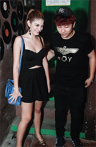 Nhưng sau đó không lâu đường ai nấy đi. Từng có thời gian dư luận tưởng cặp đôi tái hợp, nhưng có vẻ như đó chỉ là một dự án trong công việc.