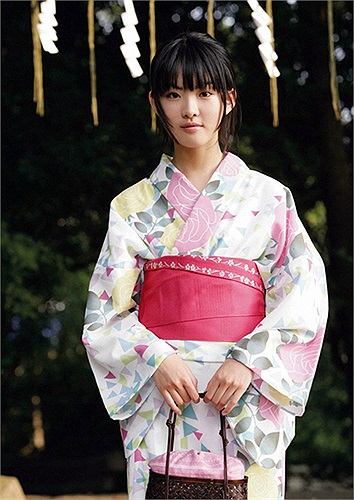 Fukuda Mayuko trẻ trung, yêu đời