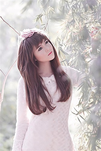 Trong mắt bạn bè, Lilly Luta là một cô gái hài hước, nhí nhảnh, mơ mộng.