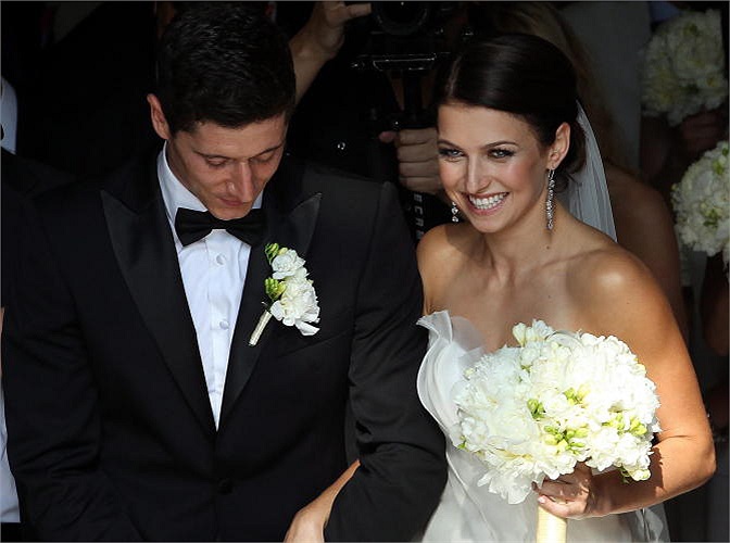 Trả lời báo chí Đức cách đây không lâu, Anna Stachurska cho biết, Lewandowski là một người đàn ông vô cùng mạnh mẽ và là chỗ dựa vững chắc của cô.