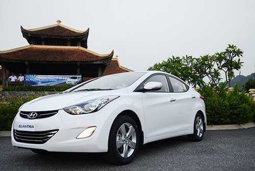 Hyundai Elantra 2013 vừa ra mắt ở Việt Nam