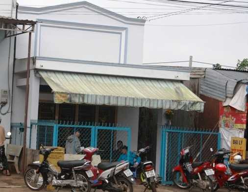 Đồng Nai, TX. Đồng Xoài, án mạng, ghen tuông, vợ chồng, tình địch, chém