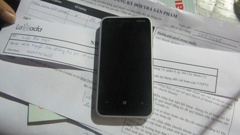 Nokia Lumia, Lazada, khieu nai.