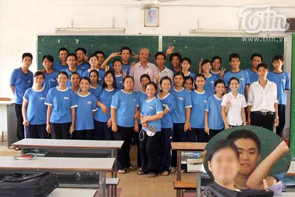 Khám phá bí mật thời đi học của nhóm 365